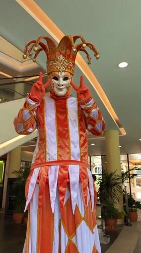 Street performers entertain early morning shoppers in Taguig mall