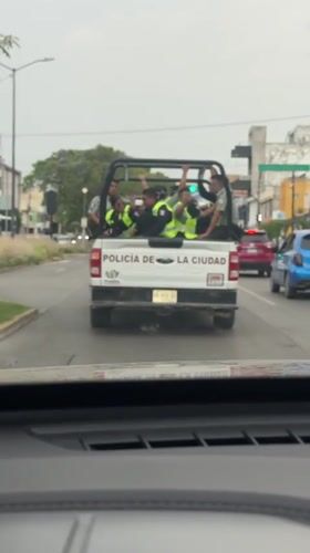 Police pickup truck observed in Puebla, Mexico