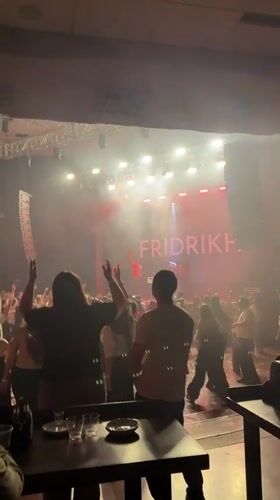 Concert crowds dance to DJ Fridrikh performance in Ufa