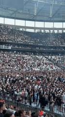 Max Korzh concert draws crowds to Beşiktaş stadium