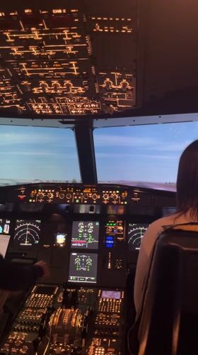 Flight simulator session observed in Cascais, Portugal
