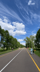 Morning scenes documented in Krasnoyarsk parks and roadways