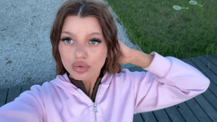 Woman documents backyard gathering, barbecue in Pad', Russia