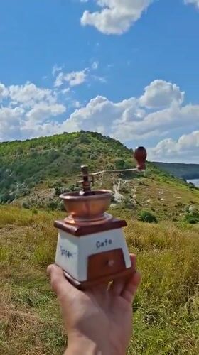 Hilltop coffee spread in Moldova with Italian-Romanian flair