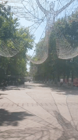 Morning scenes from Shymkent streets, parks, fountains captured