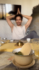 Man conducts hour-long tea ceremony meditation session in Sevastopol