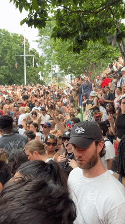 Late night outdoor festival in New York draws massive crowds