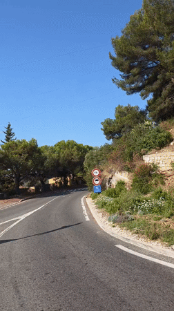 Junction signs near La Turbie point toward Nice and the A8