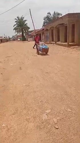 Daily life unfolds in Sabon Tasha community afternoon