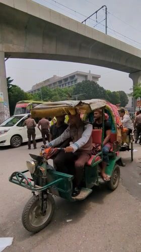 Morning street life documented across Dhaka during rush hour