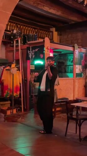 Live music night at a small Barcelona venue