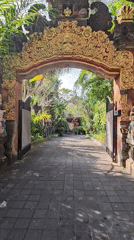 Morning street life and temples documented across Denpasar