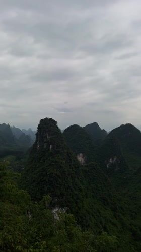 Witness captures misty Guilin karst landscape over three minutes