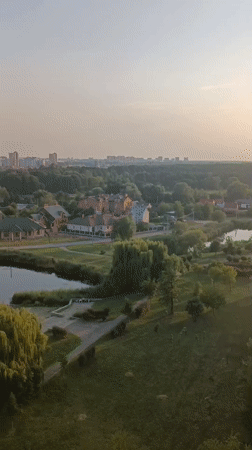 Golden hour drone tour of Brest's lakeside suburbs