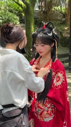 Traditional Chinese cultural performance documented in Yuzhong District