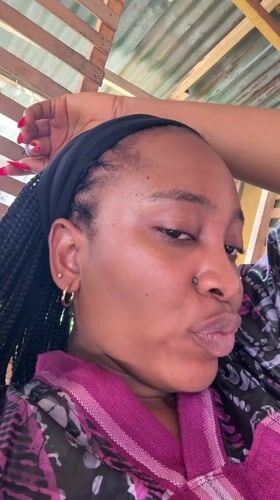 Young woman documents daily life in Uyo, Nigeria