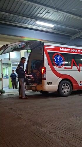 Ambulance with personnel spotted at Banda Aceh emergency room