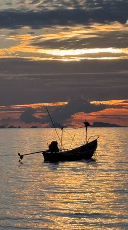 Quiet sunrise morning captured in Thai fishing village