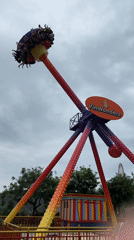 Tourist captures VinWonders pendulum ride experience in Vietnam