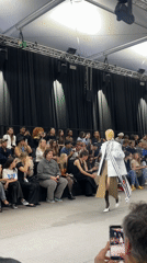 Fashion show draws crowds in Barcelona with runway presentations