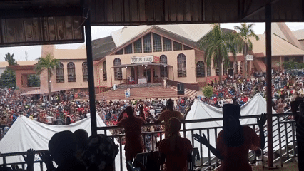 Large religious gathering at TOTUS TUUS church draws hundreds