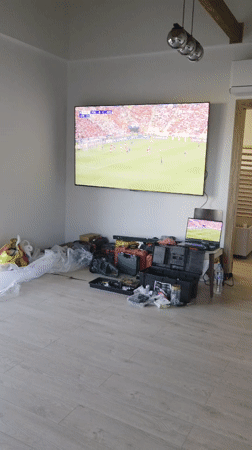 Home renovation continues during PSG-Arsenal match in Bulgarian town