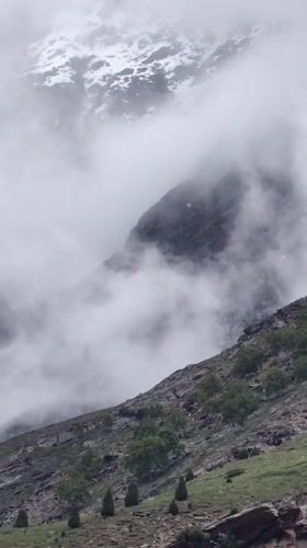 Foggy morning in Gemur's mountain village, noodles and prayer flags