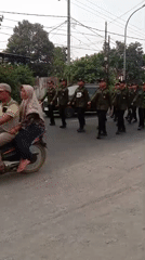 Independence Day parade procession rolls through Blimbing, Malang