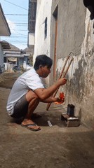 Suspected drug use in Purwosekar alleyways, multiple angles