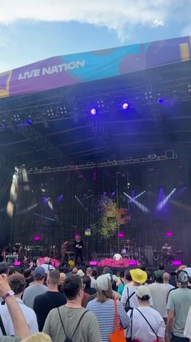 Live Nation concert in Prague features giant inflatable pink robots onstage