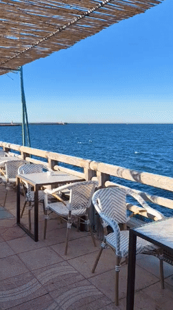 Afternoon stroll and dining captured on Dénia pier