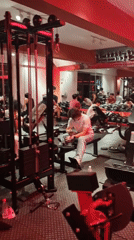 Regular gym activity documented at Chongqing fitness center