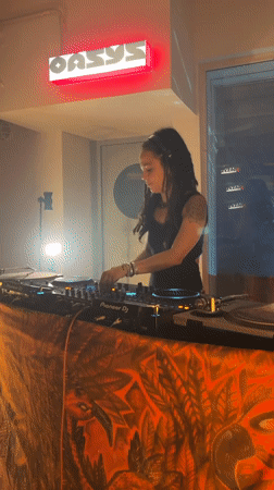 DJs perform afternoon set at Barcelona venue