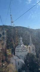 Cable car journey through Tbilisi captures city landmarks and architecture
