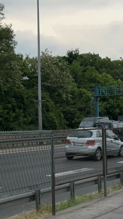 Group displays Serbian flag, victory banner on Belgrade overpass