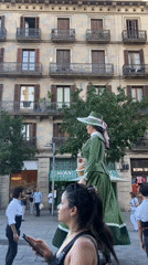 Gegants parade and skate event collide on a Barcelona afternoon
