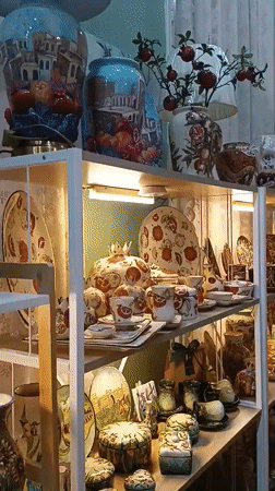 Baku street life and ceramics shop documented during afternoon