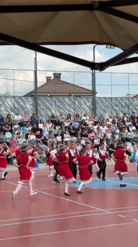 Traditional folk dance performance draws crowds in Rakovski, Bulgaria
