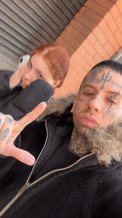 Tattooed individual and traffic scenes documented in Buenos Aires