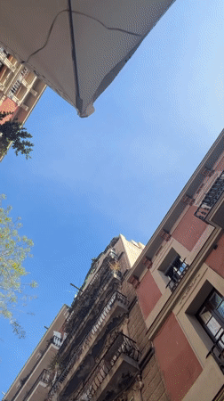 Casual afternoon moments captured in Barcelona streets and cafes