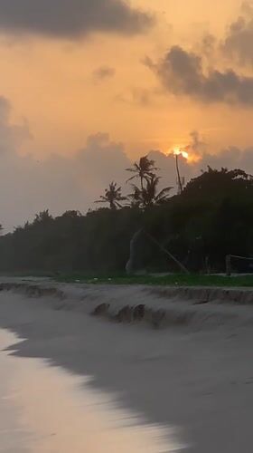 Beach life and a vintage aircraft on display in Habaraduwa