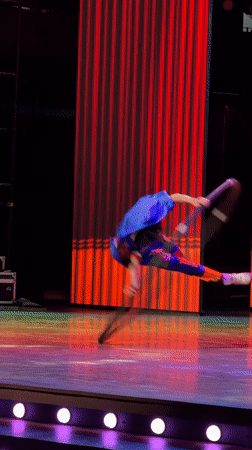 Acrobatic stage show in Nanshan District covers multiple disciplines