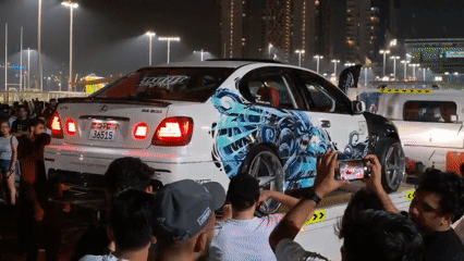 Abu Dhabi night car meet draws crowds and exotic builds