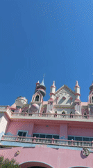 Candyland water park in Bodrum, complete with castle and choreography