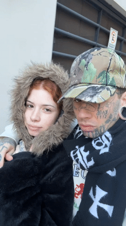 Candid couple moment in Buenos Aires, fur coat and tattoos