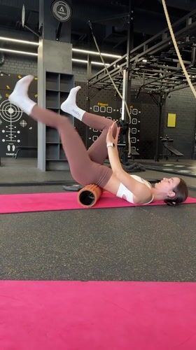 Morning fitness routine documented at Tyumen gym