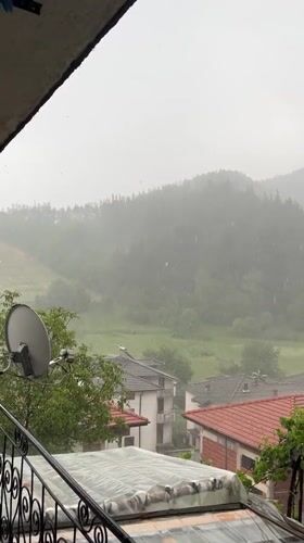 Heavy rain falls over Bulgarian village of Chepintsi
