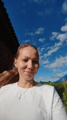 A quiet summer morning in rural Chukhлэм, Russia