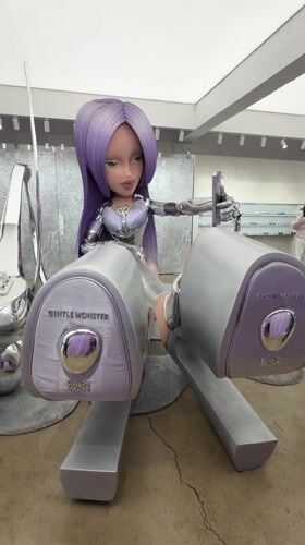 Giant Bratz-Gentle Monster collaboration doll installation draws crowds in Seoul