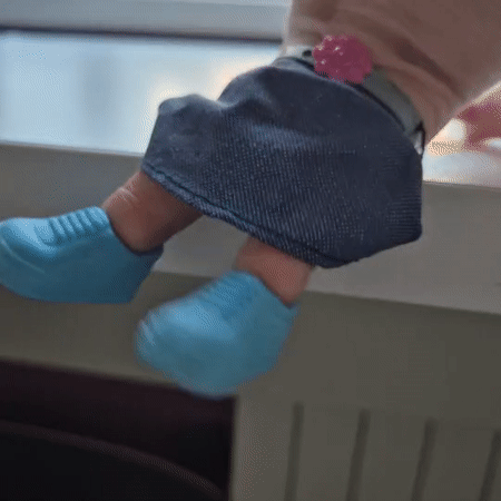Hand puppet performance with miniature clothing in Kemerovo